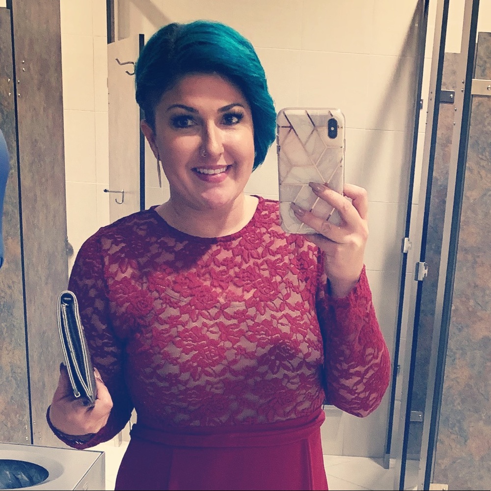 Meet your Posher, Ashley
